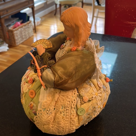 Porcelain, Hand-Crafted Angel Doll / Decoration. - Picture 5 of 16